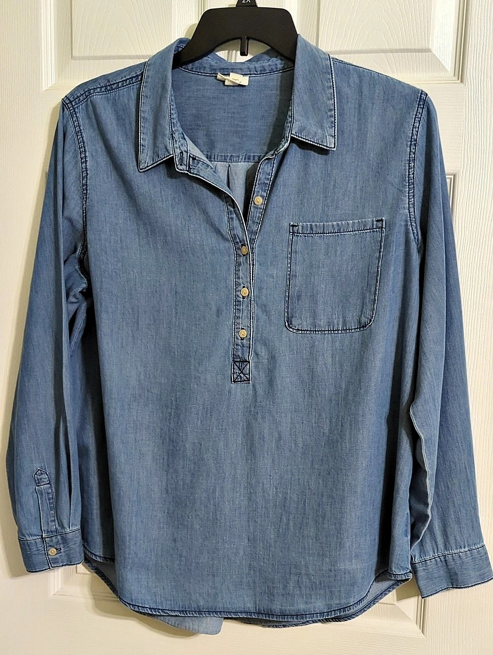 a.n.a new approach Denim-Style Long Sleeve Top in Blue Size XL